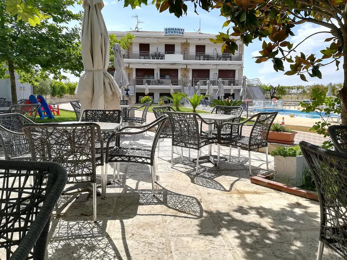 Agnanti Studios Άφυτος